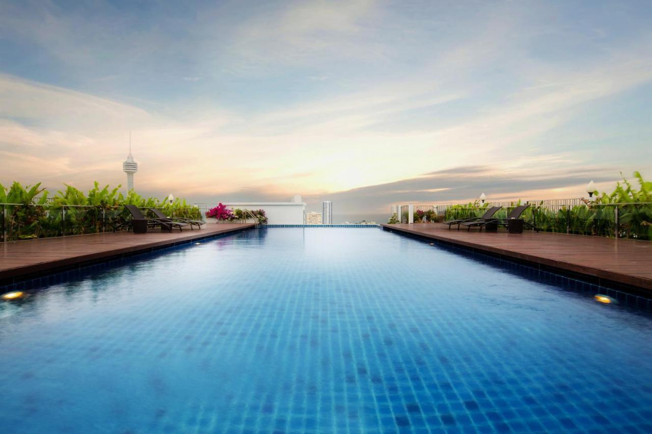 Aiyara Grand Hotel Патая Екстериор снимка