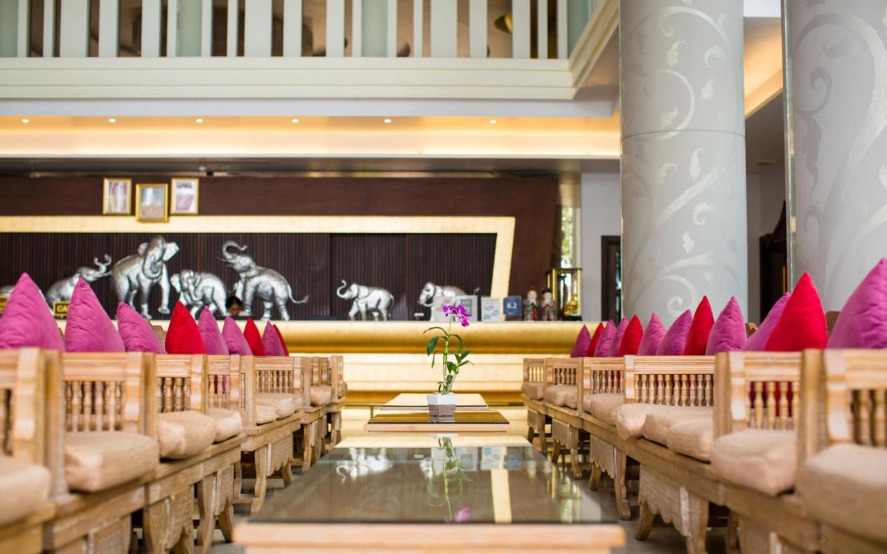 Aiyara Grand Hotel Патая Екстериор снимка