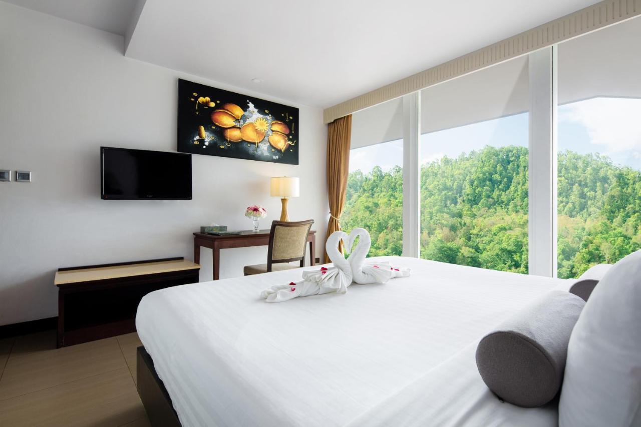 Aiyara Grand Hotel Патая Екстериор снимка